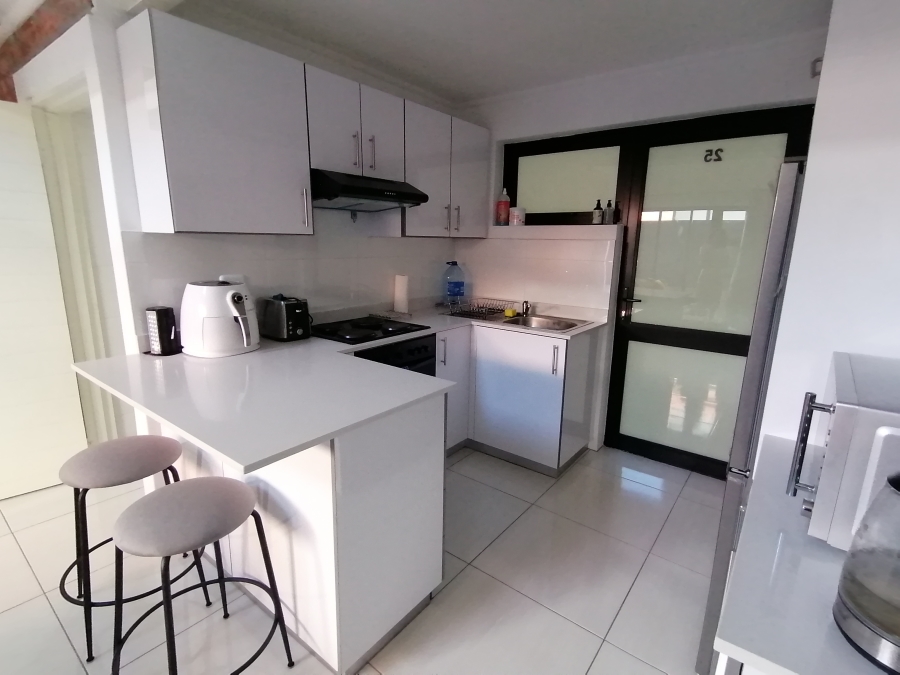 To Let 1 Bedroom Property for Rent in Walmer Eastern Cape